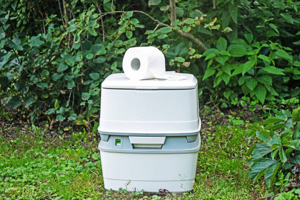 Best Portable toilet rental cost  in Chisholm, MN